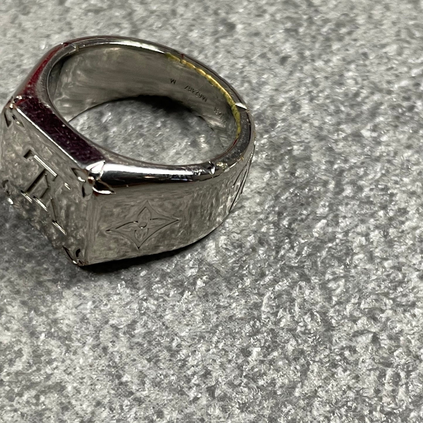 Louis Vuitton Classic Ring