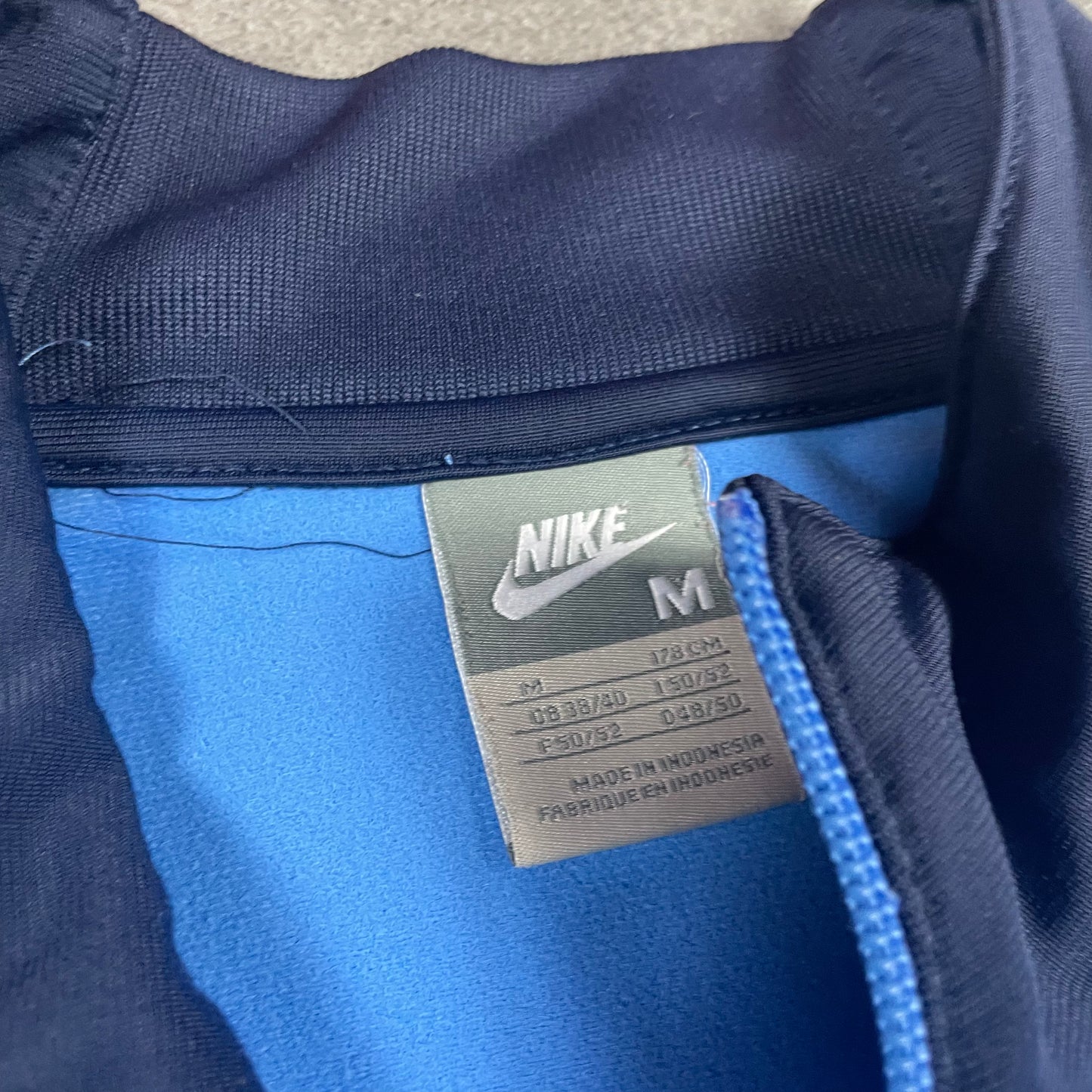 Nike Vintage Suit (M)