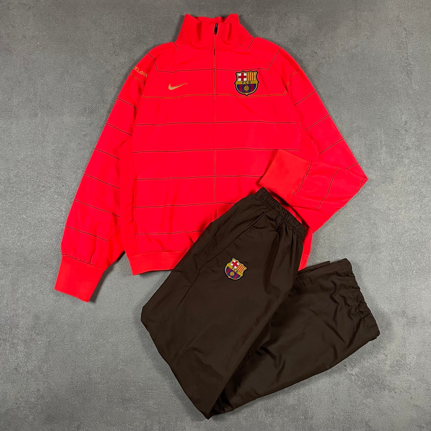 Nike x Barcelona Suit (L)