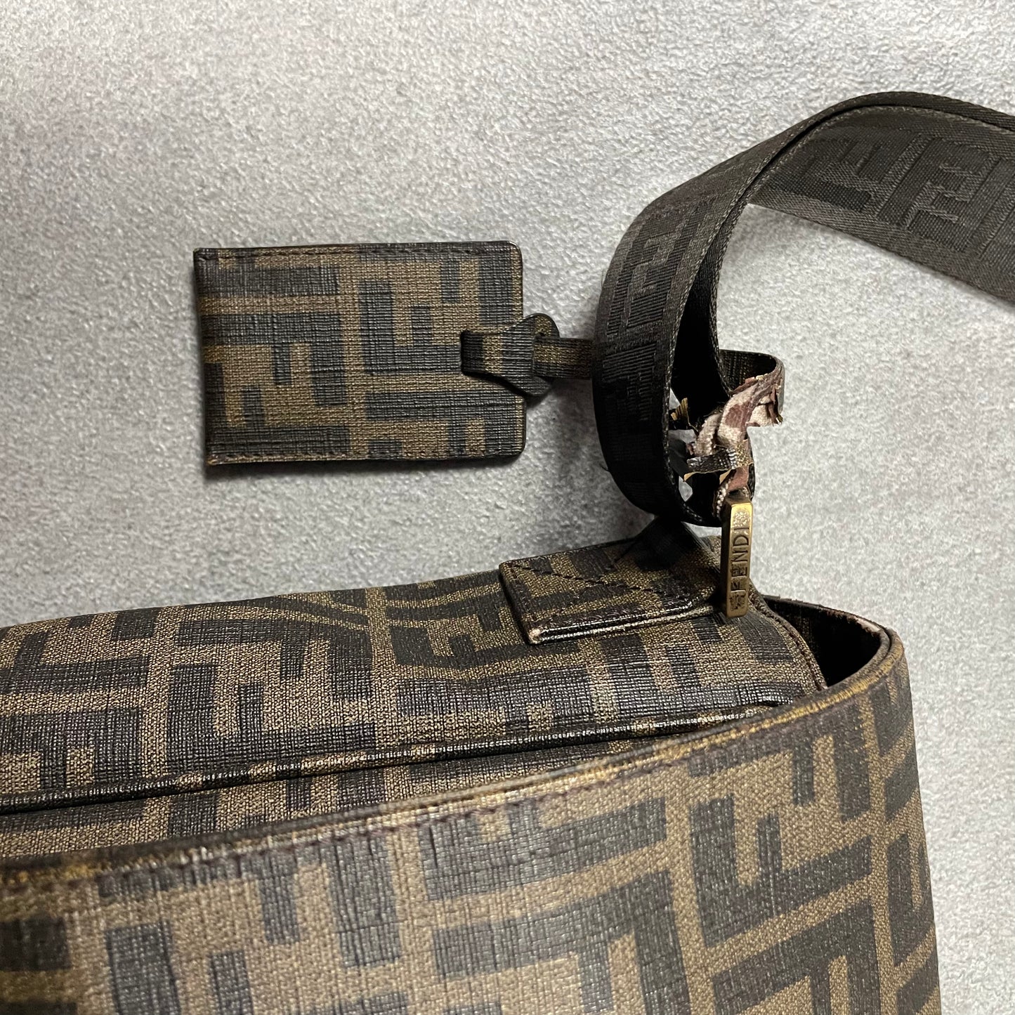 Fendi Messenger