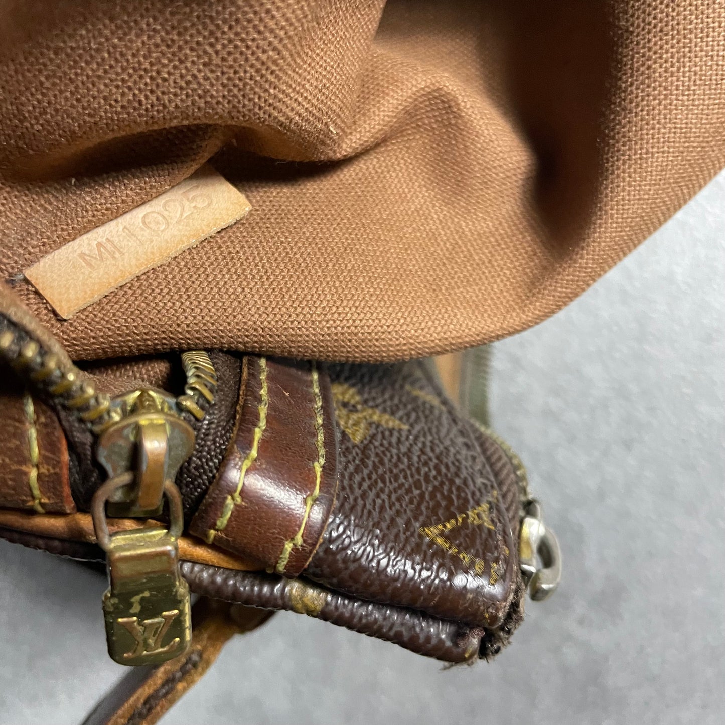 Louis Vuitton Bosphore Bag