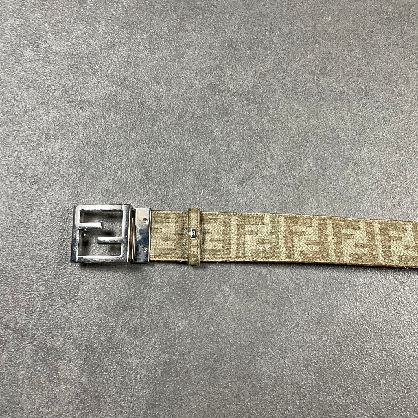 Fendi vintage belt (95-100)