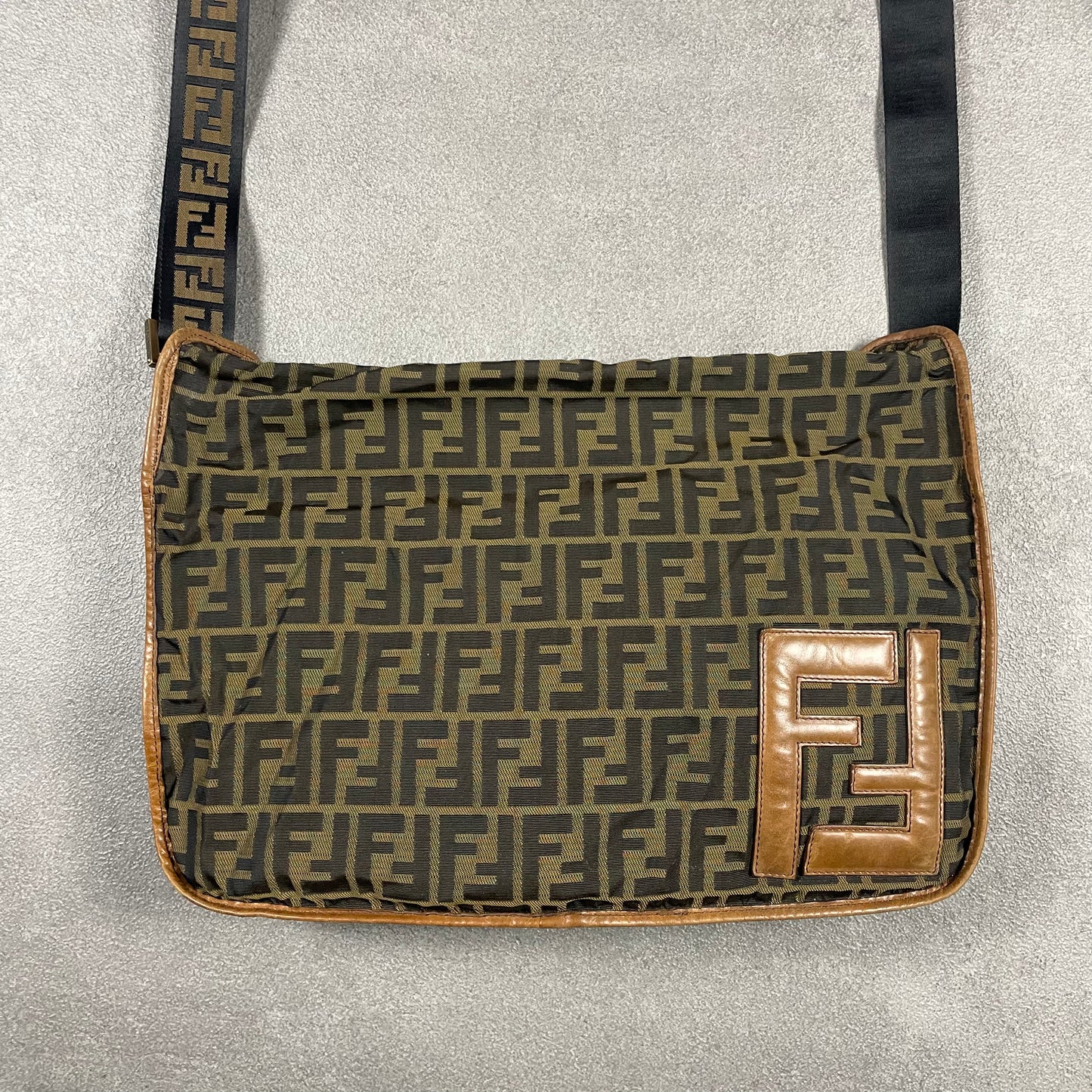 Fendi vintage Messenger