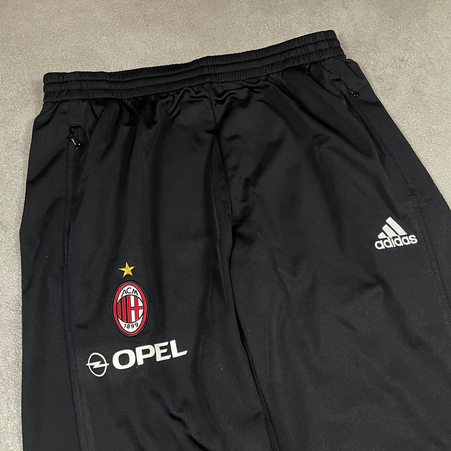 Milan AC x Adidas Suit (L)