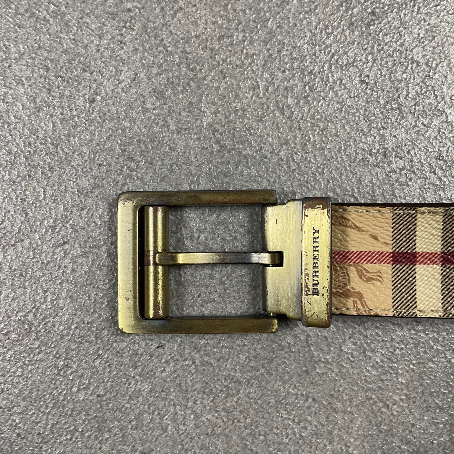 Burberry belt (105)