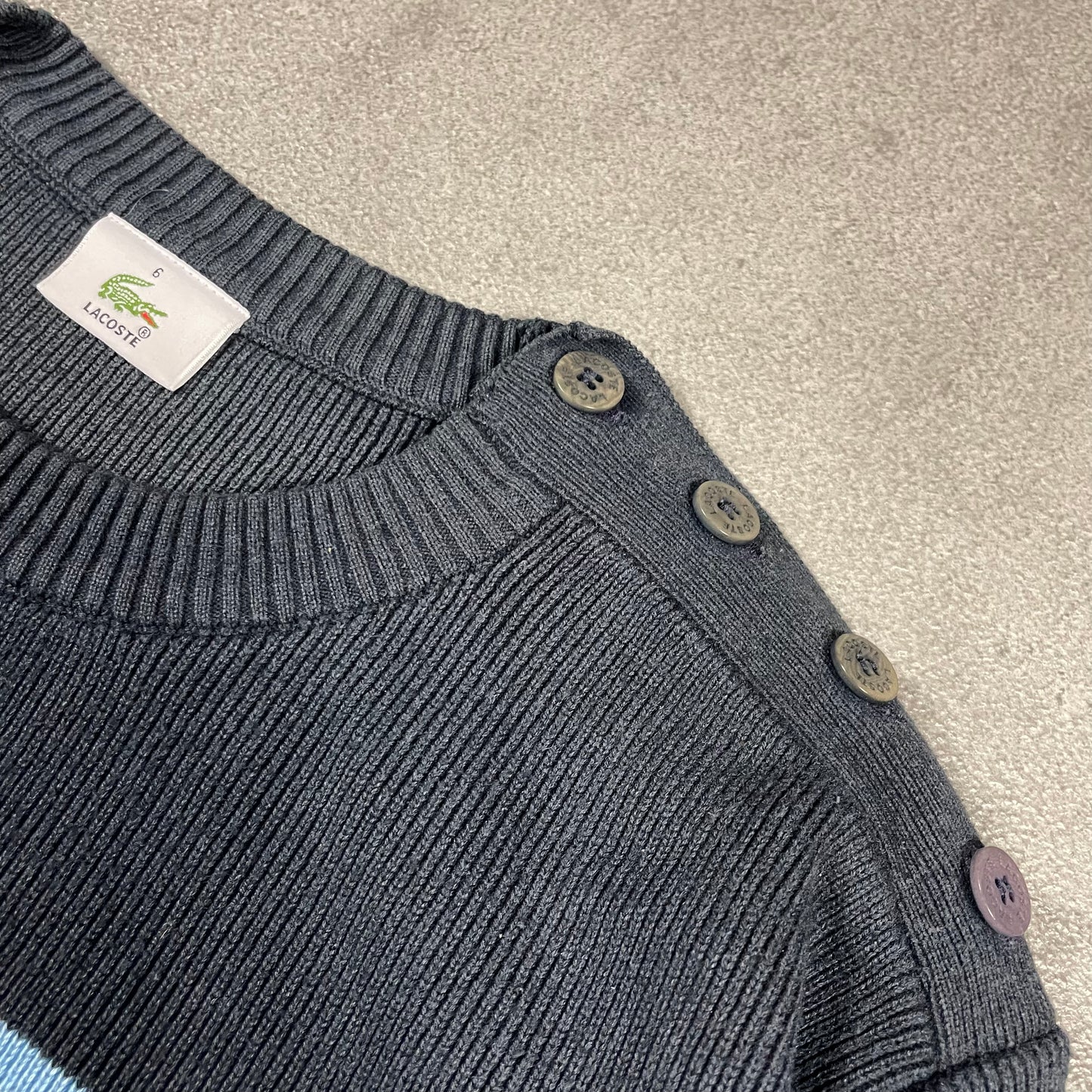 Lacoste Crewneck (L-XL)