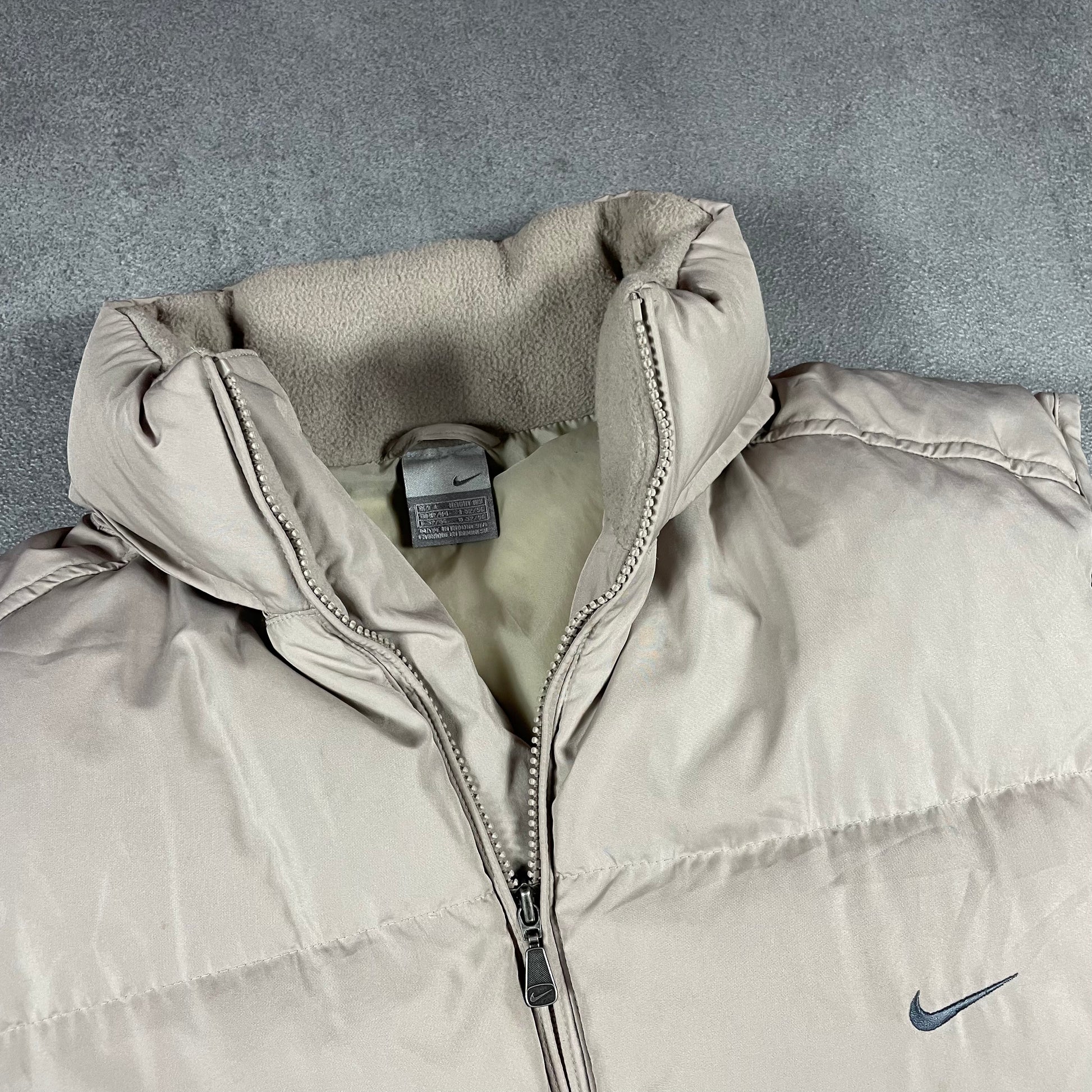 Nike Vintage Vest (L) – LEGACY ARCHIVES