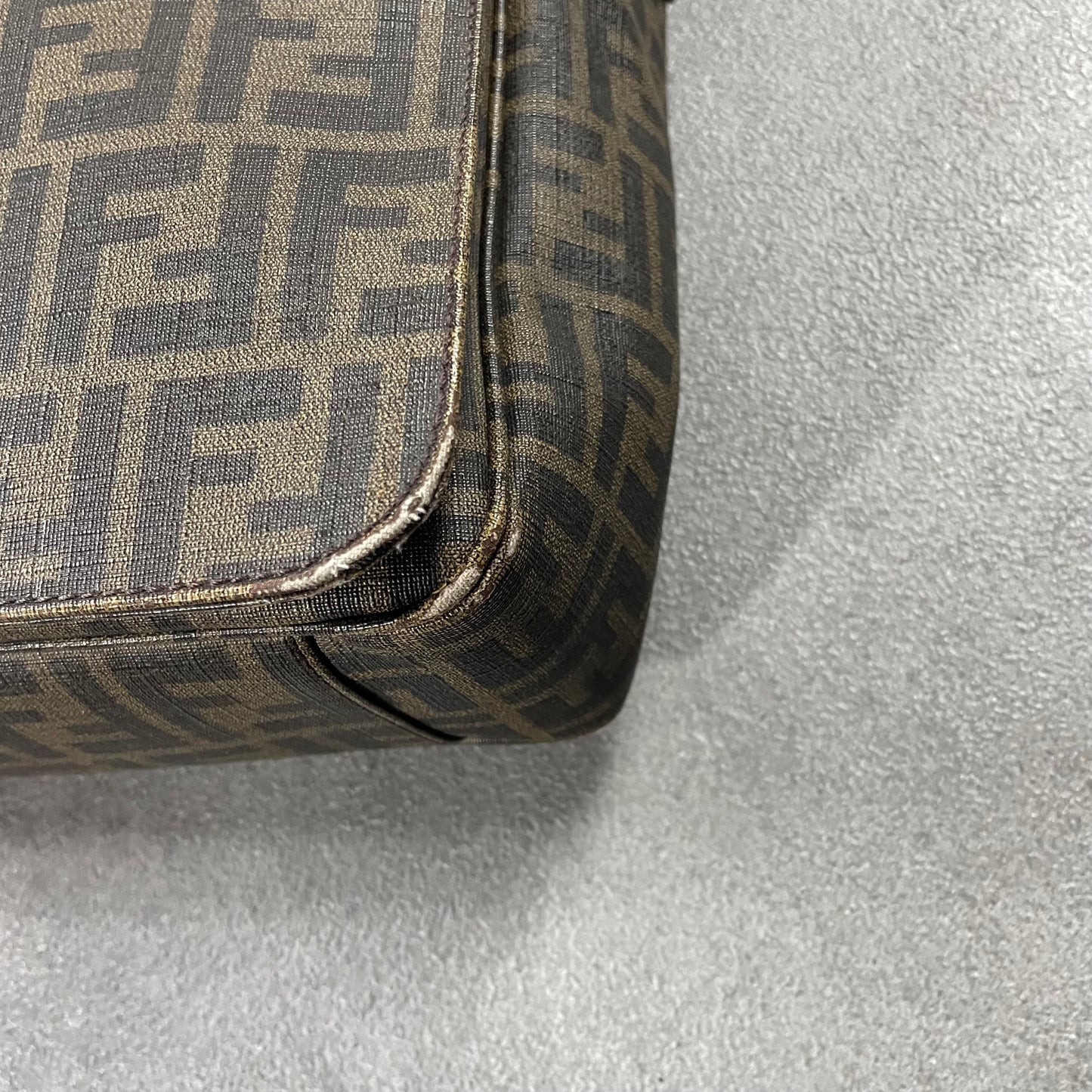 Fendi Messenger