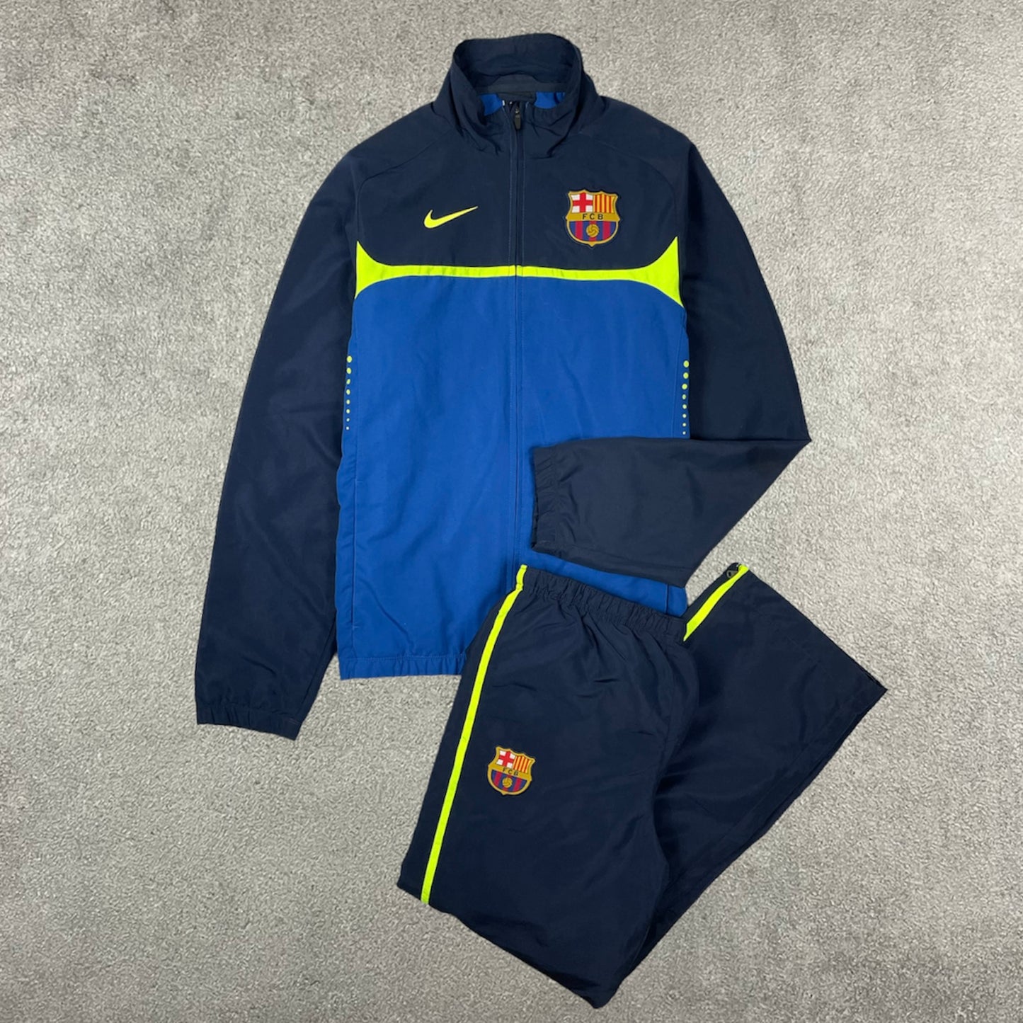 Nike x Barcelona Suit (S)