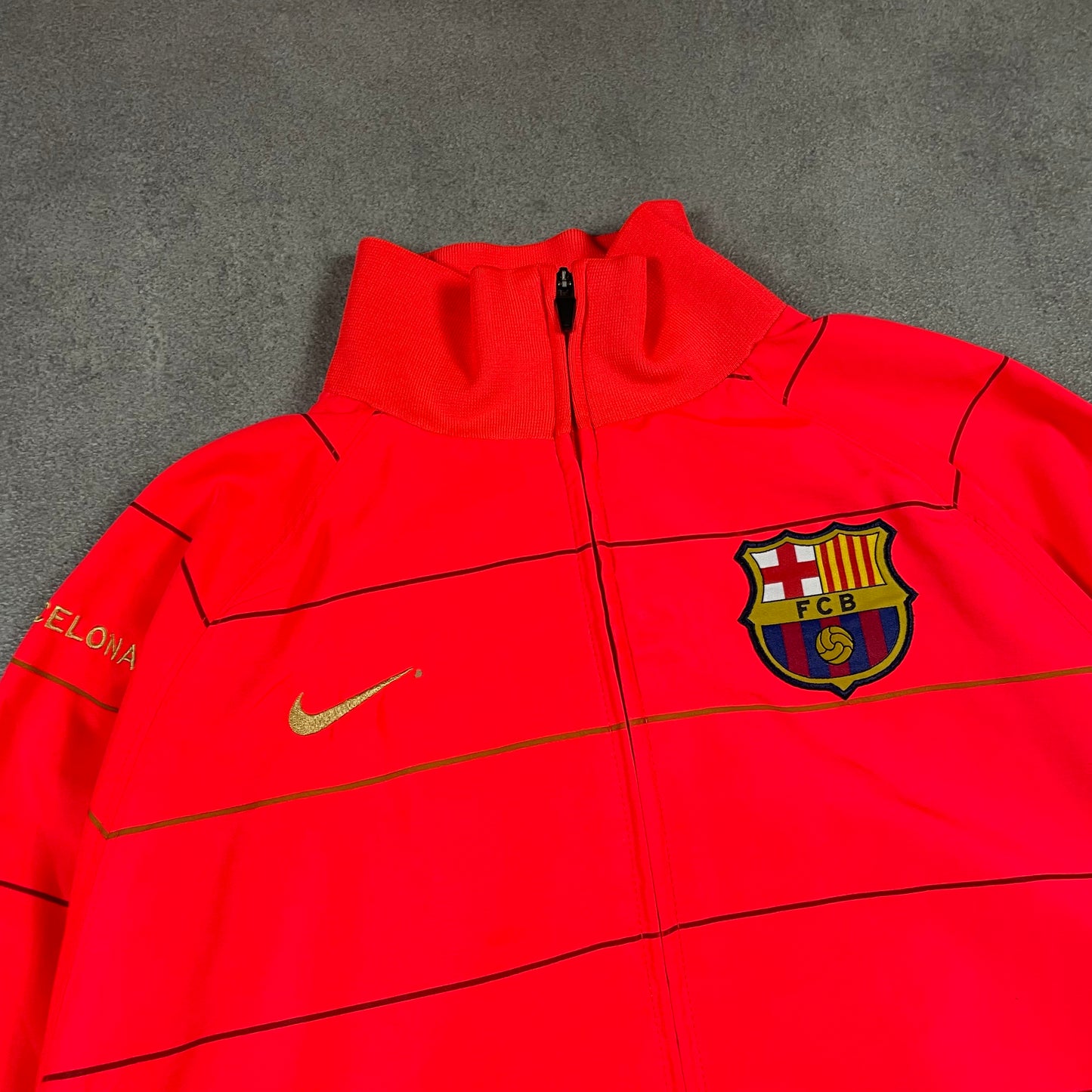 Nike x Barcelona Suit (L)