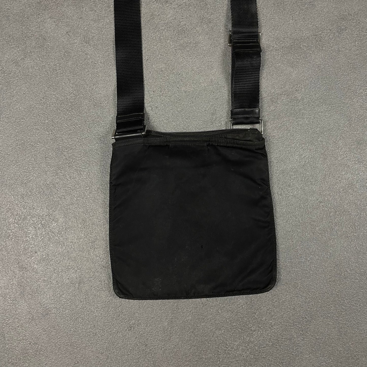 Prada sidebag