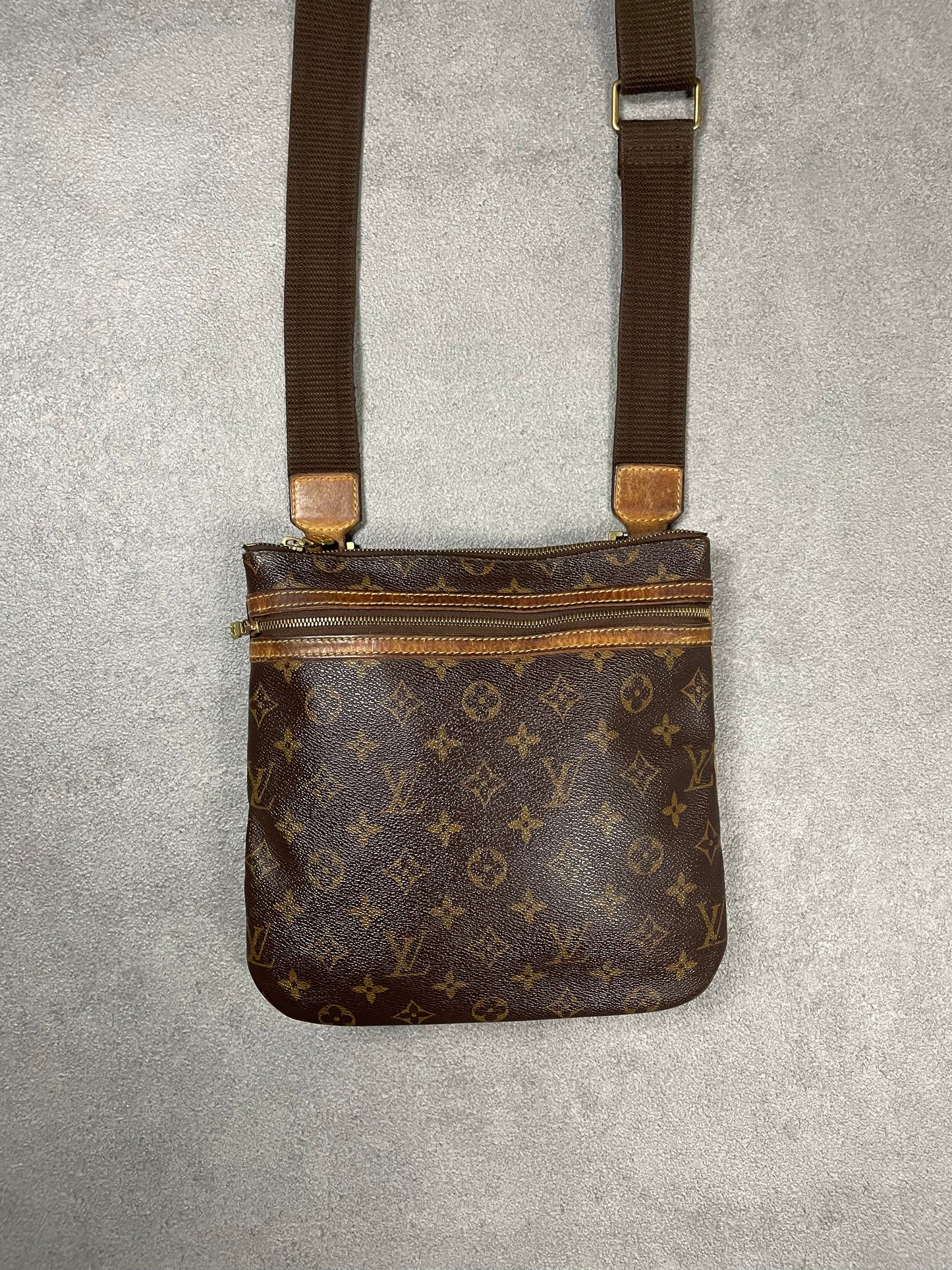 Louis Vuitton Bosphore Bag