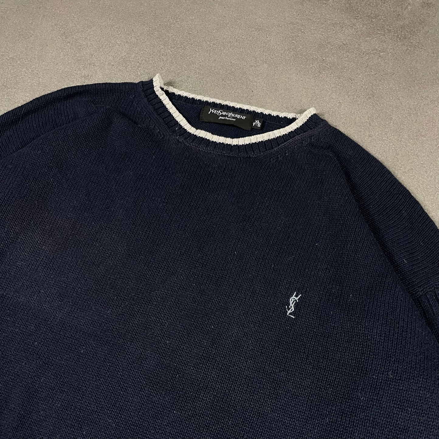 YSL vintage Crewneck (XL)