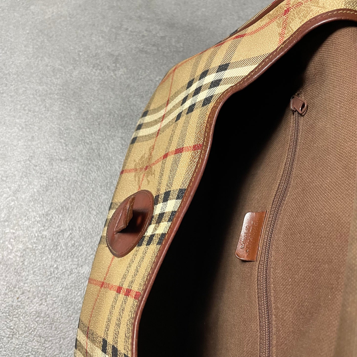 Burberry Vintage Messenger