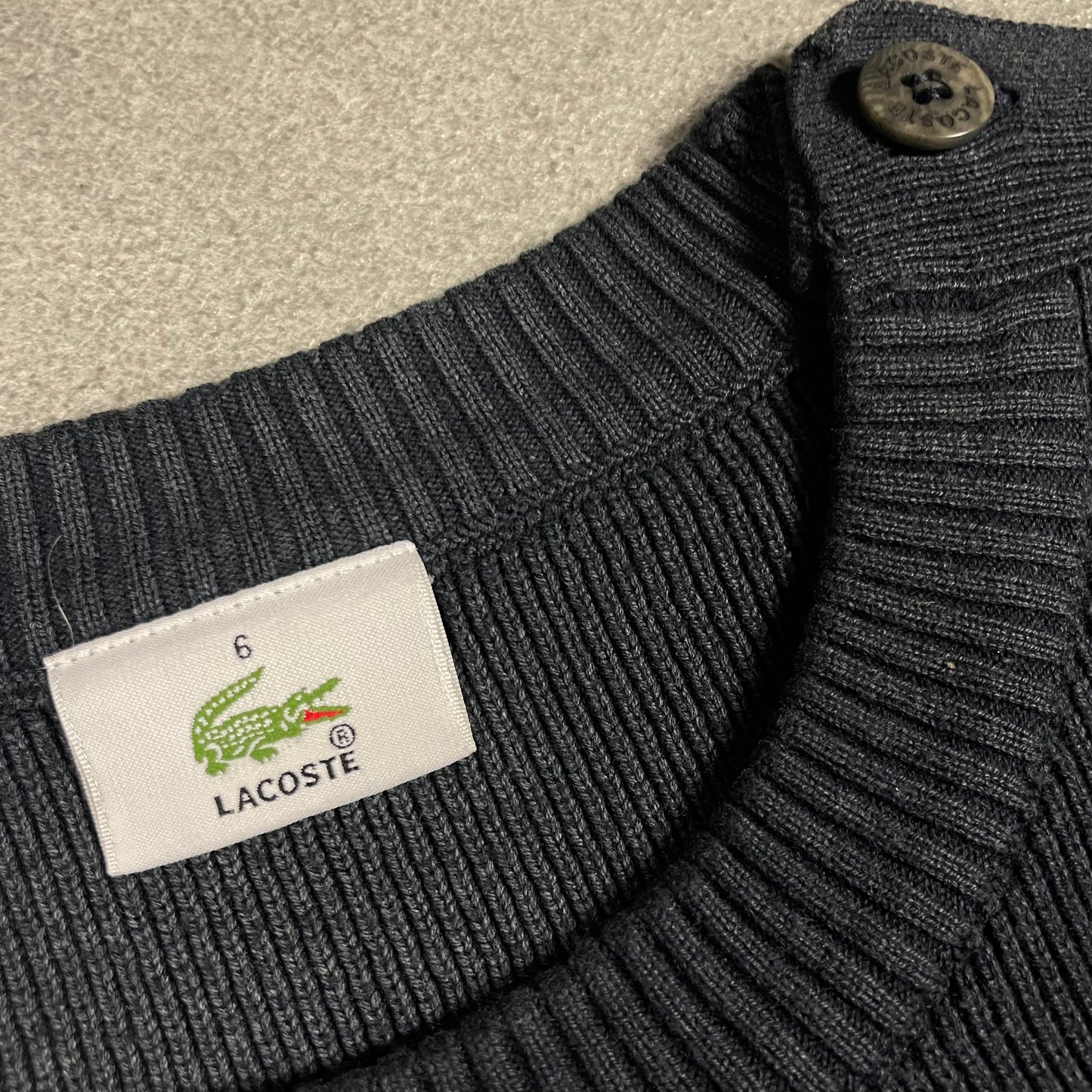 Lacoste Crewneck (L-XL)