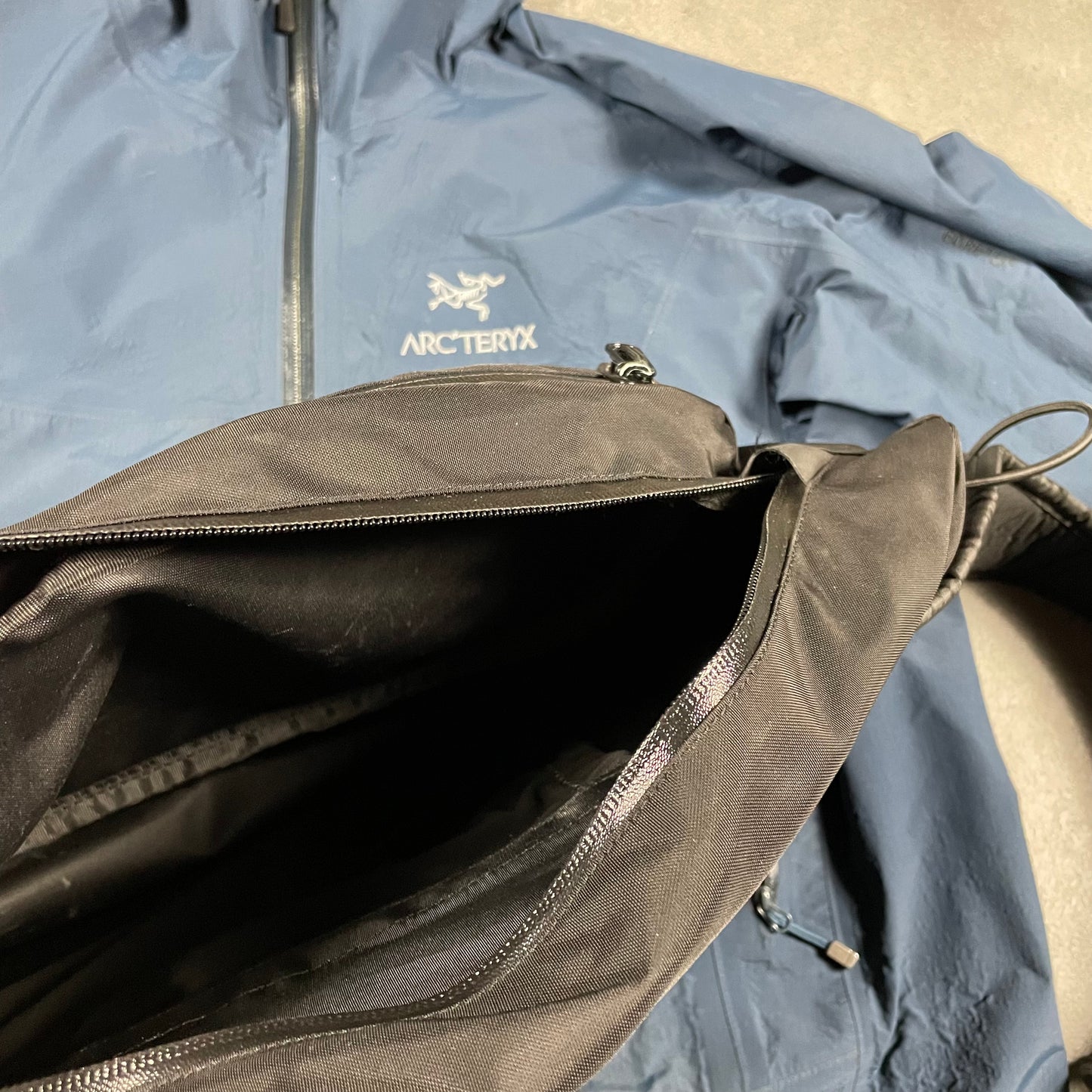 Arc’teryx Quiver / Sling Bag