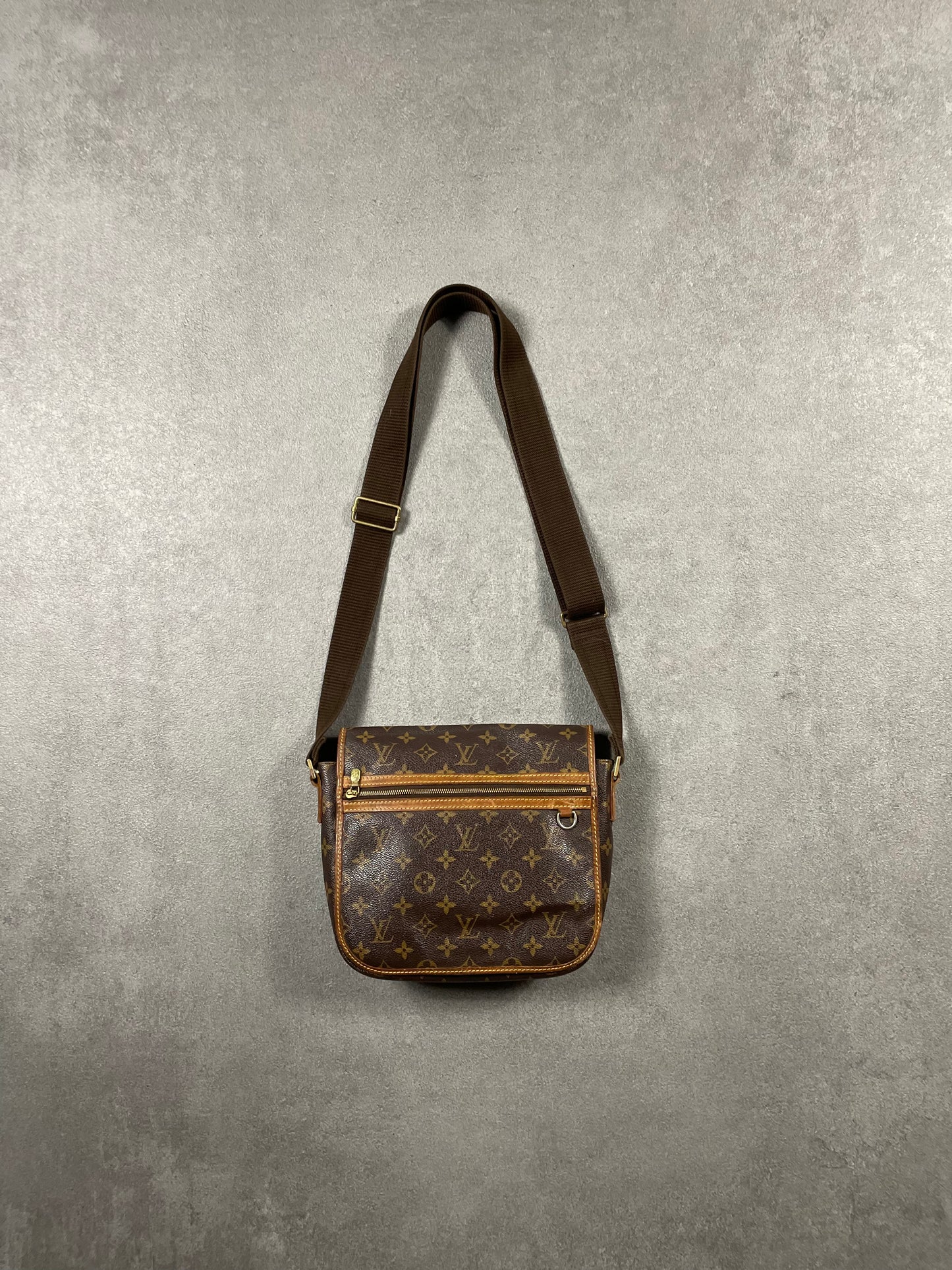 Louis Vuitton Messenger Bag