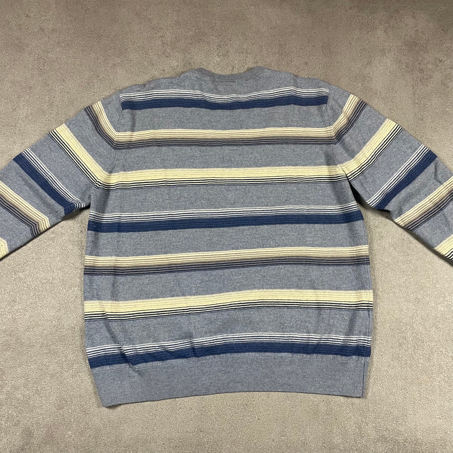 Lacoste Crewneck (L-XL)