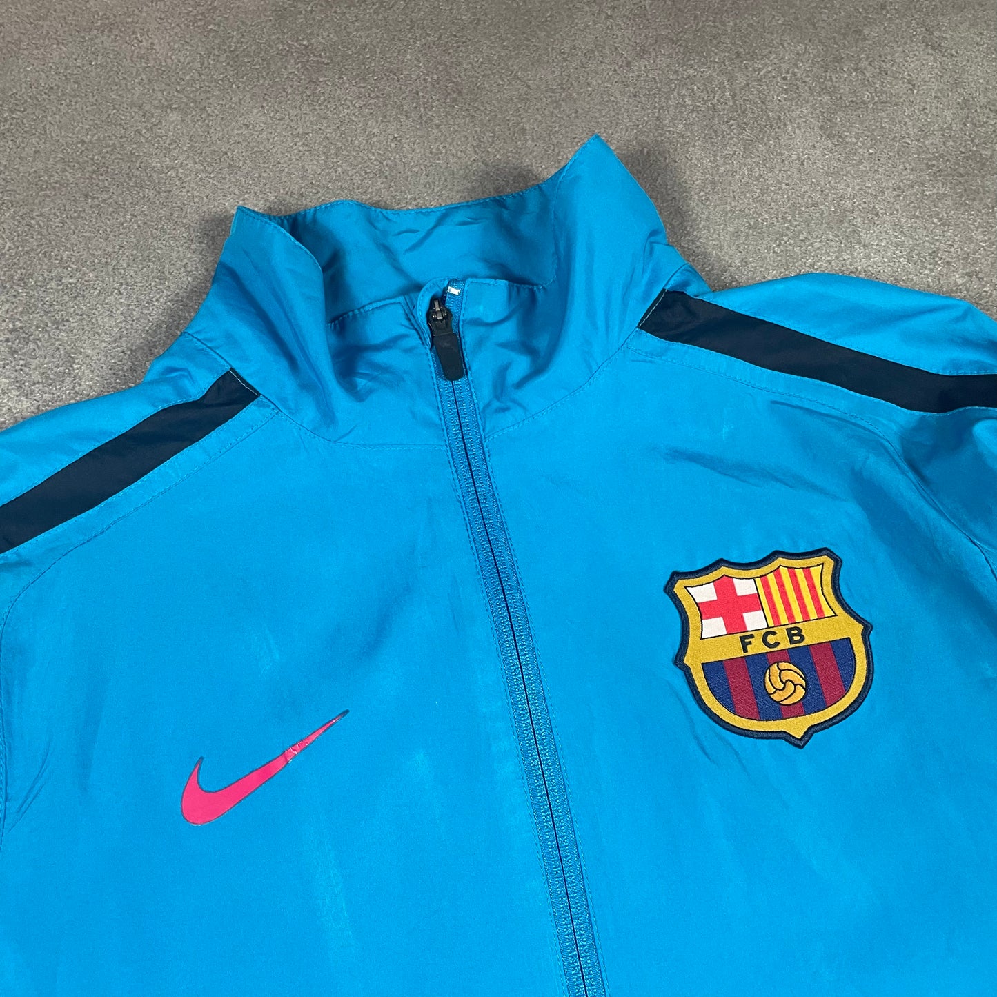 Nike x Barcelona suit (S)