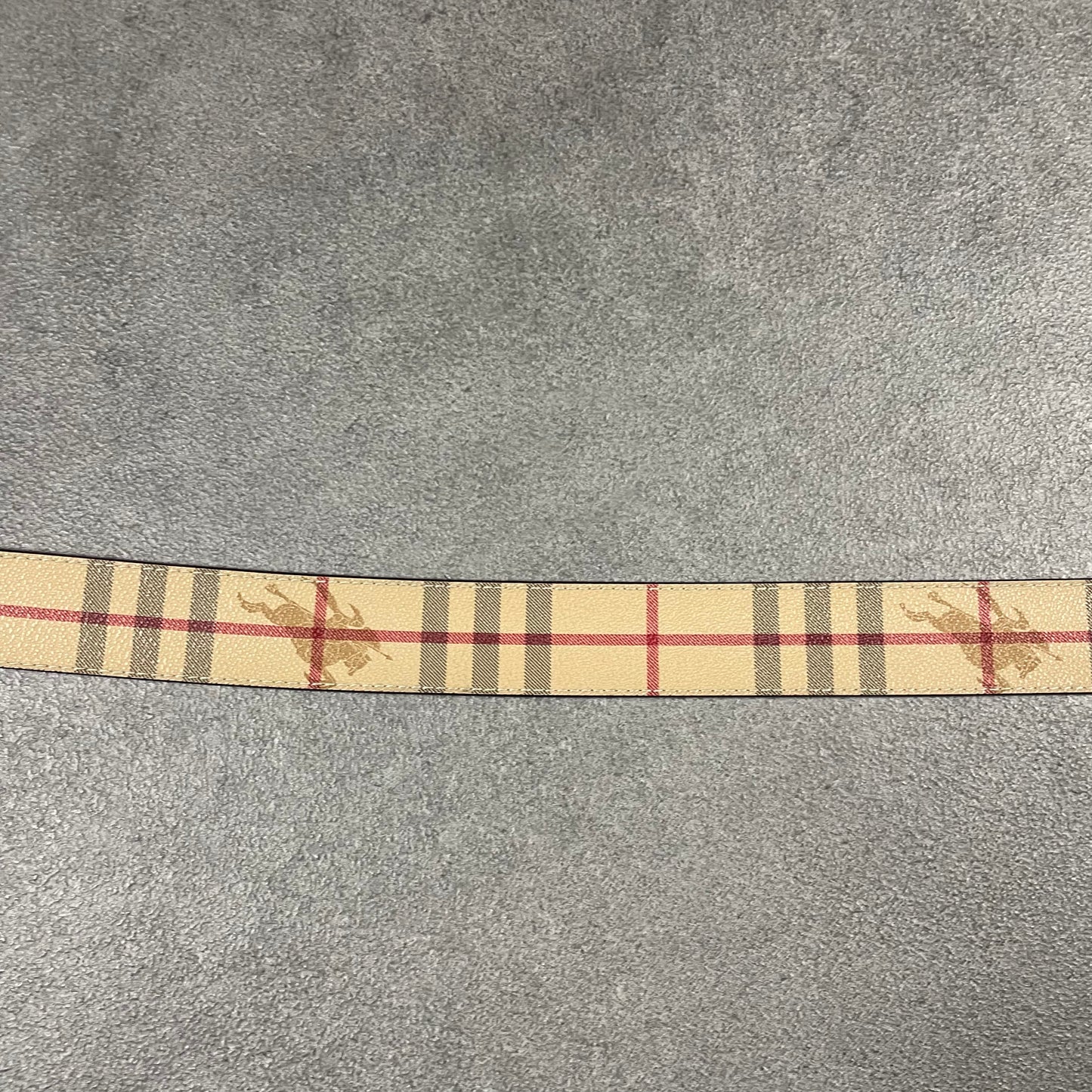 Burberry vintage belt (105)