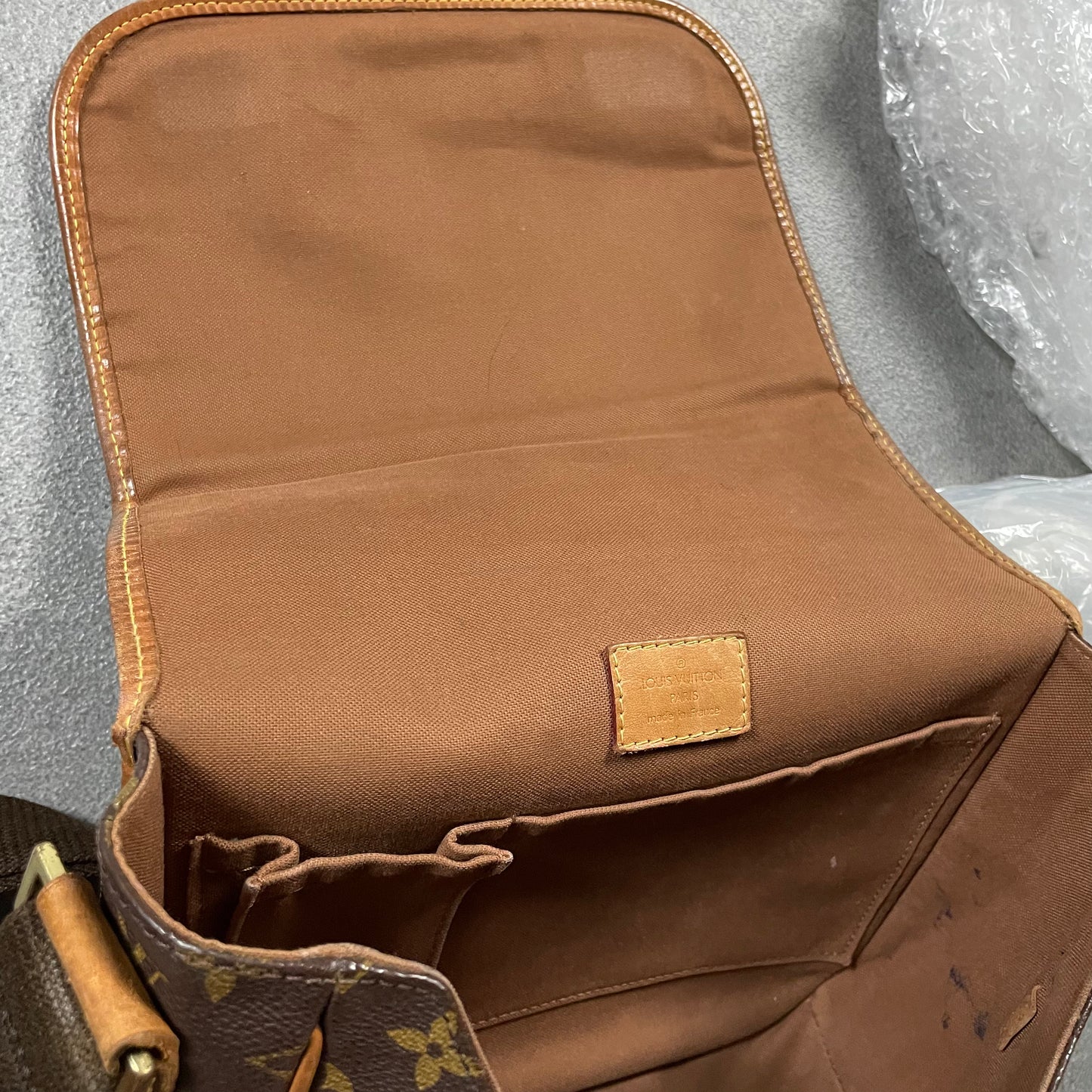 Louis Vuitton Messenger Bag