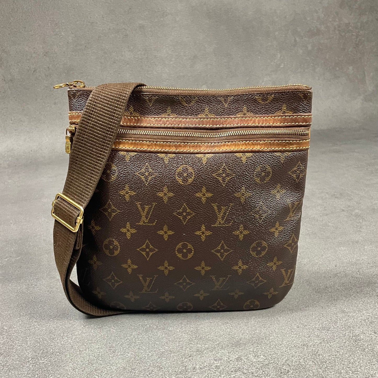 Louis Vuitton Bosphore Bag