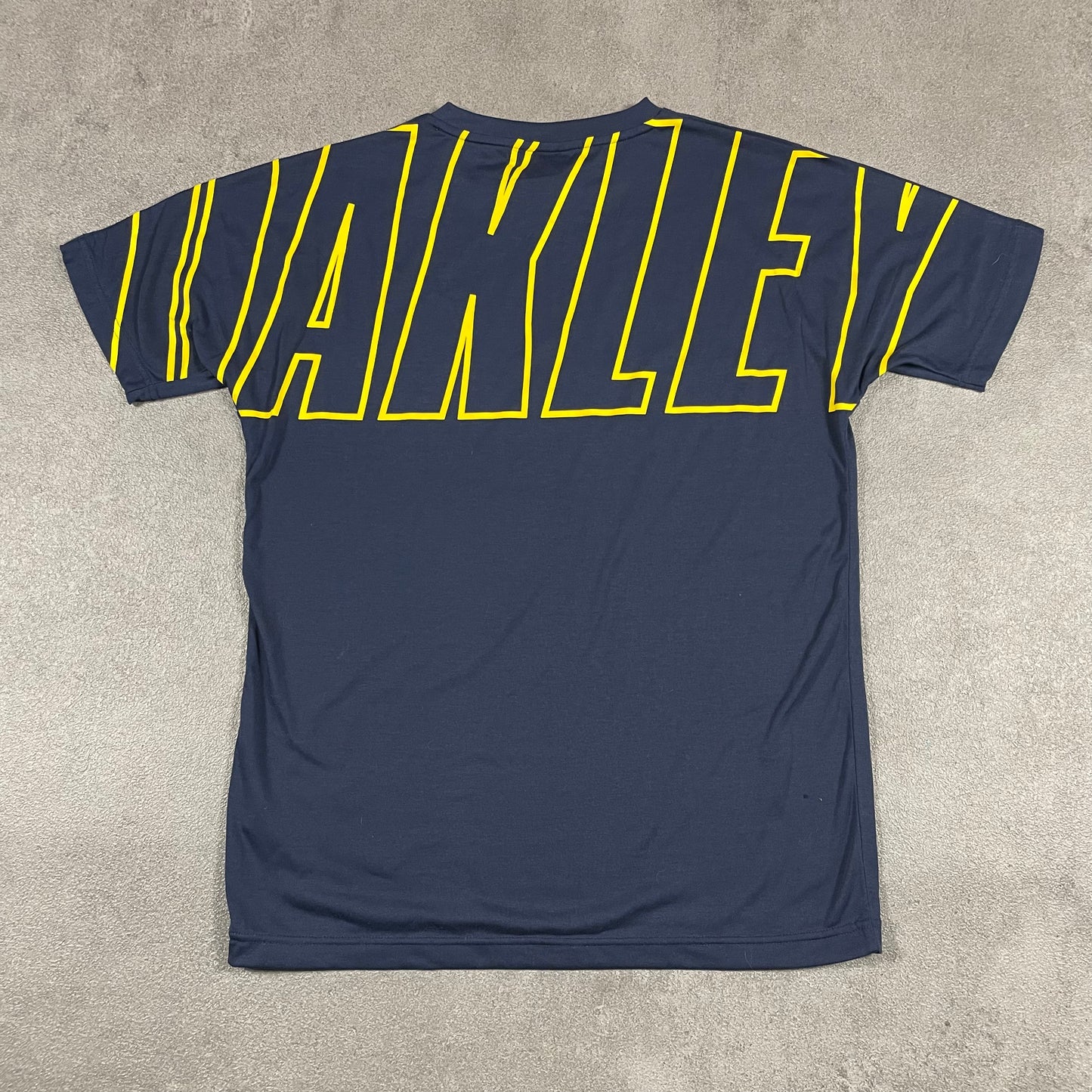 Oakley vintage Tee (S)