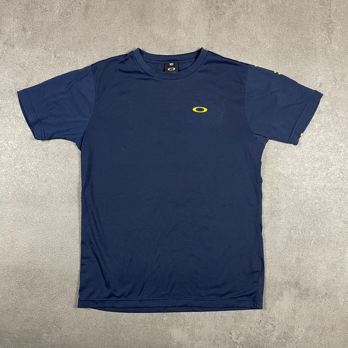 Oakley vintage Tee (S)