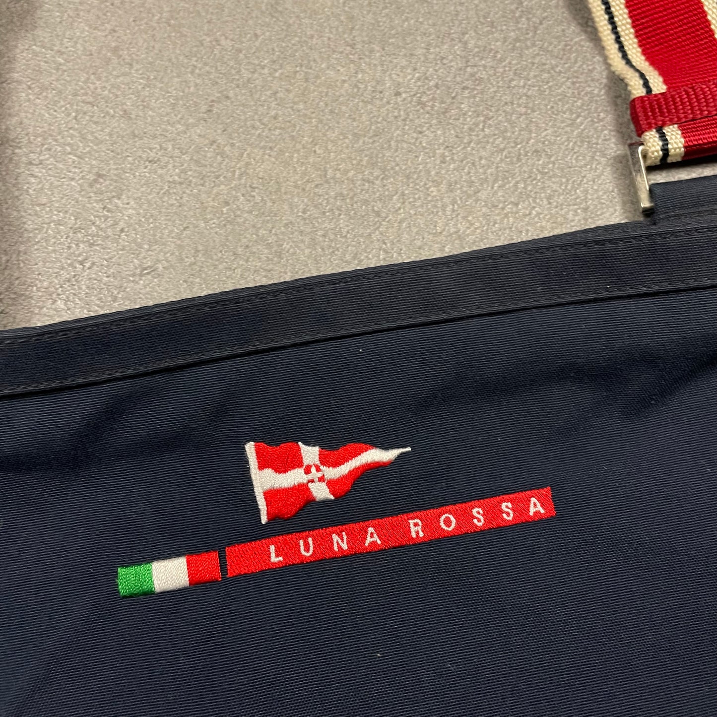 Luna Rossa Classic Bag