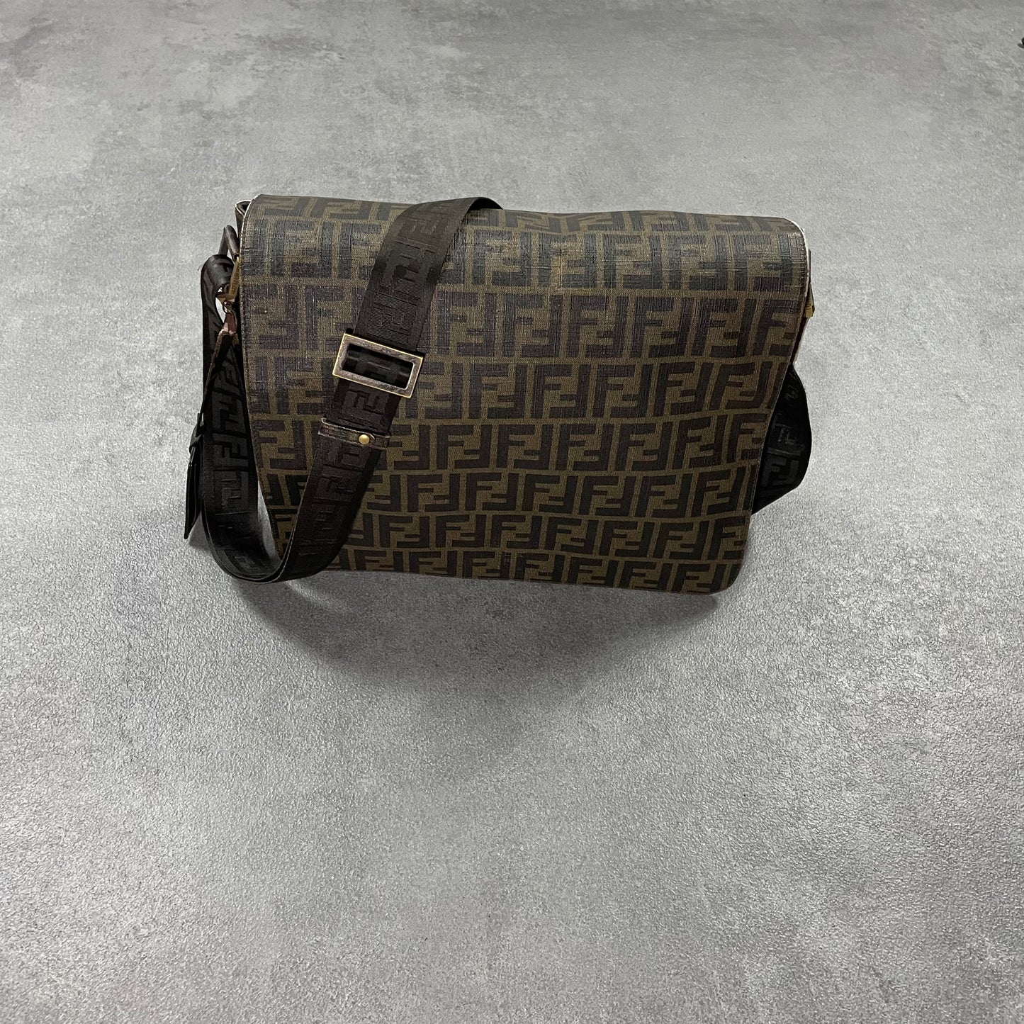 Fendi Messenger