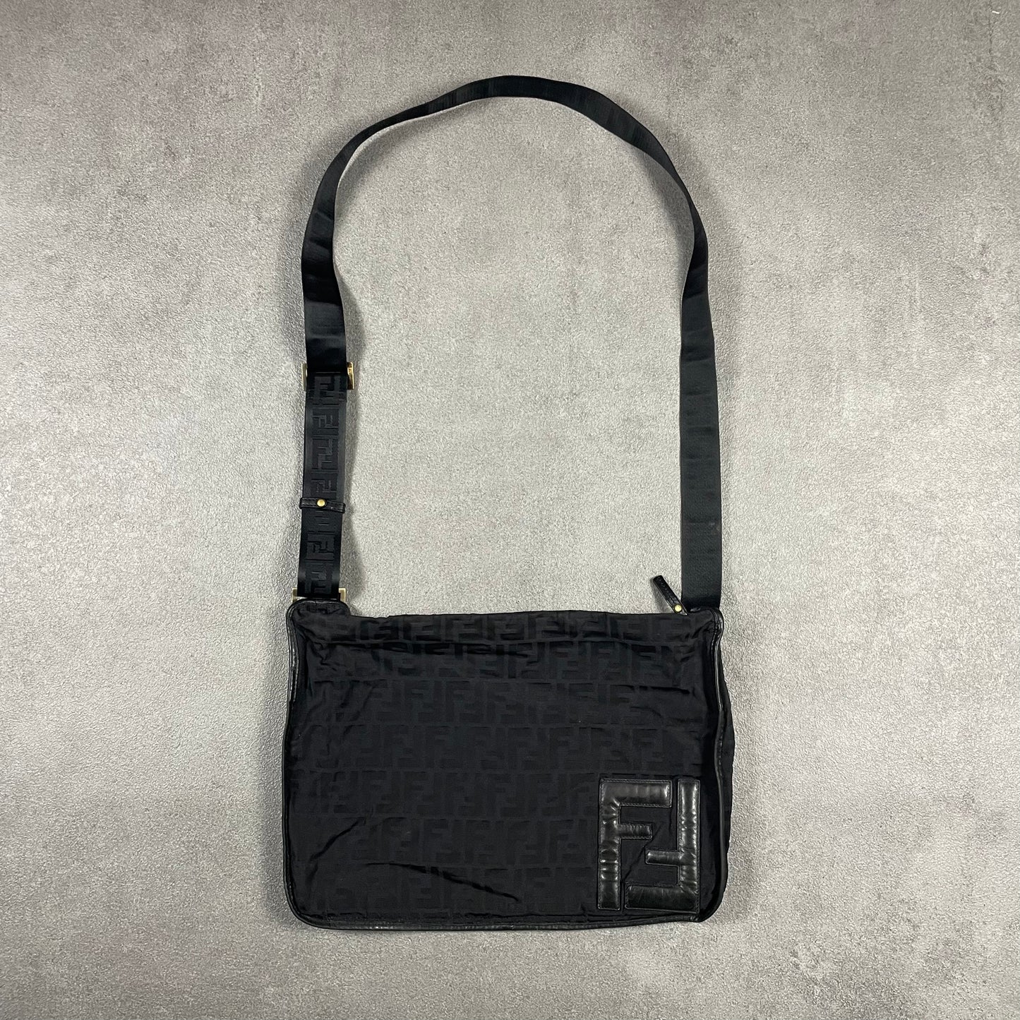 Fendi vintage Messenger