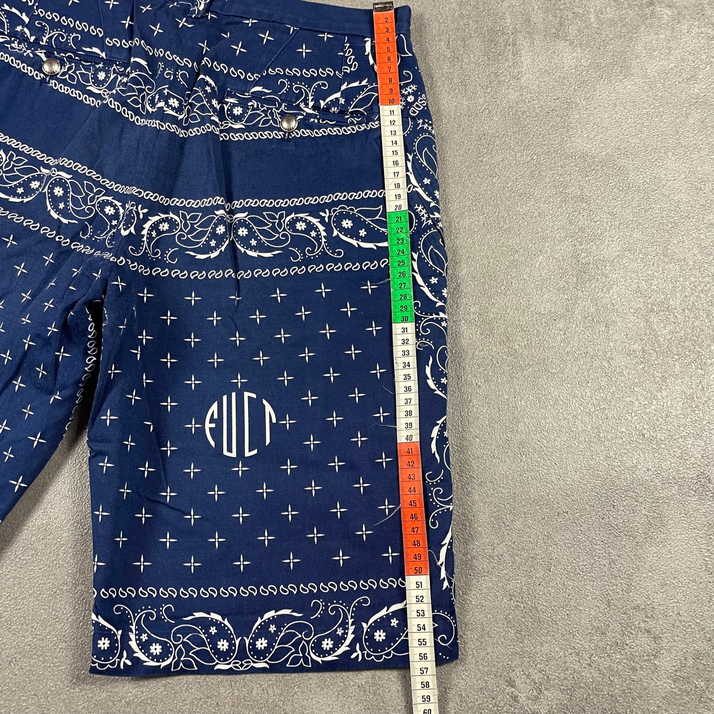 Fuct Vintage bandana Short (M)