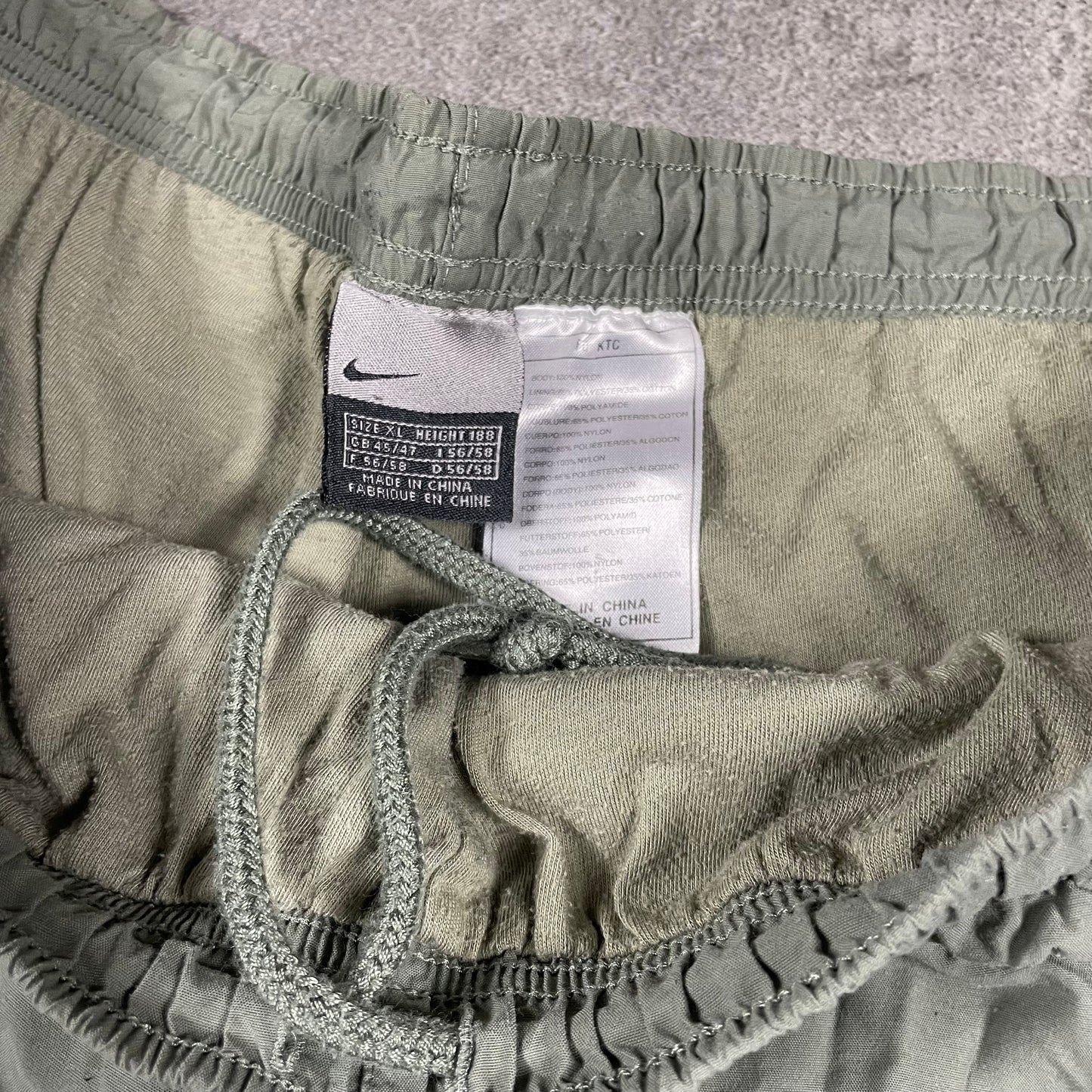 Nike vintage Trackpant (XL)