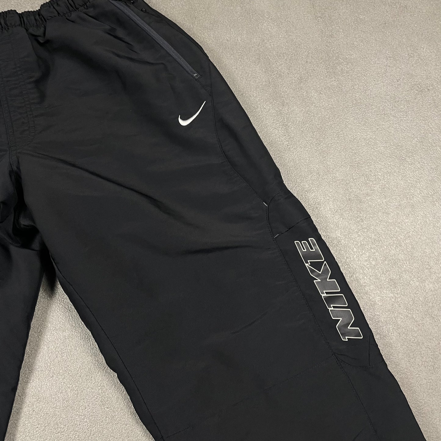 Nike vintage Trackpant (XL)